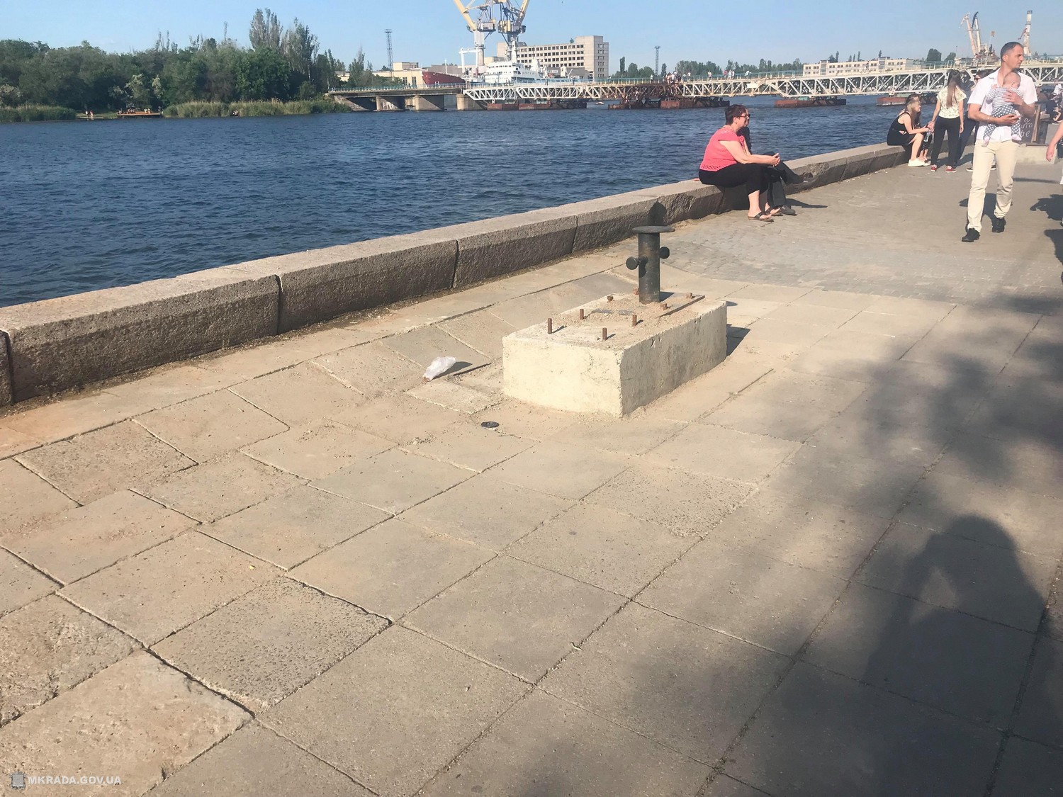 В Николаеве ликвидировали провал на Нижней набережной (ФОТО)