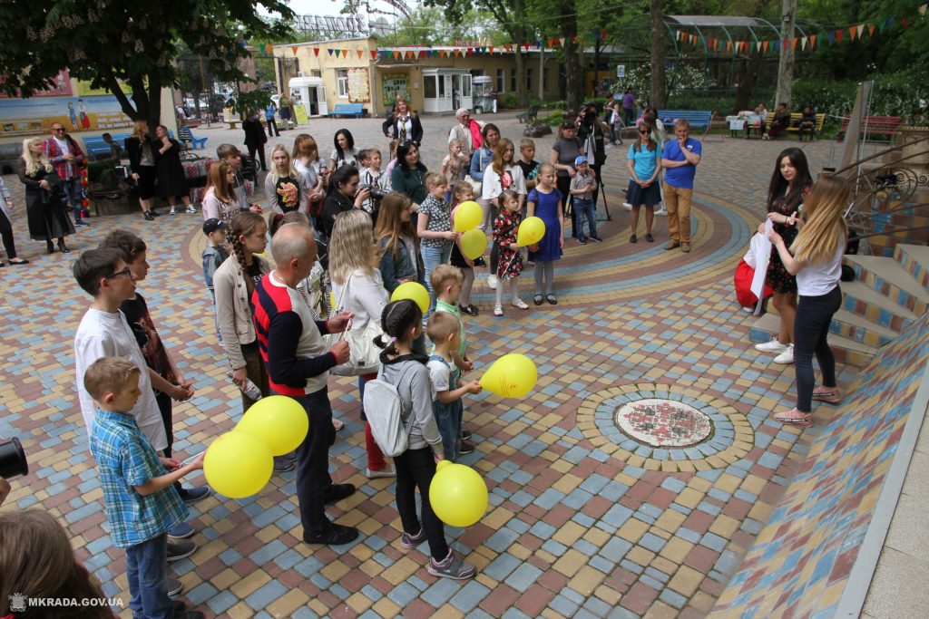 Сотне воспитанников детских домов семейного типа и приемных семей устроили праздник в Николаевском зоопарке (ФОТО) 13