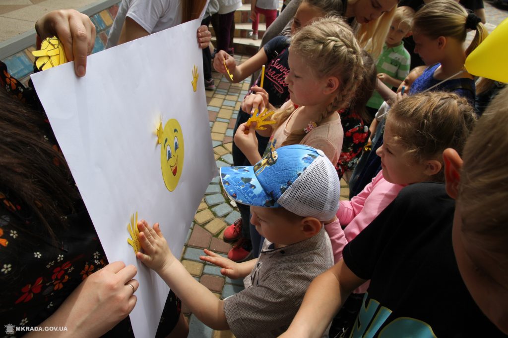 Сотне воспитанников детских домов семейного типа и приемных семей устроили праздник в Николаевском зоопарке (ФОТО) 15