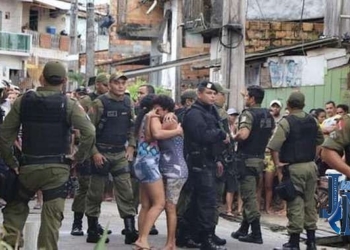 Неизвестные расстреляли в баре на севере Бразилии 11 человек