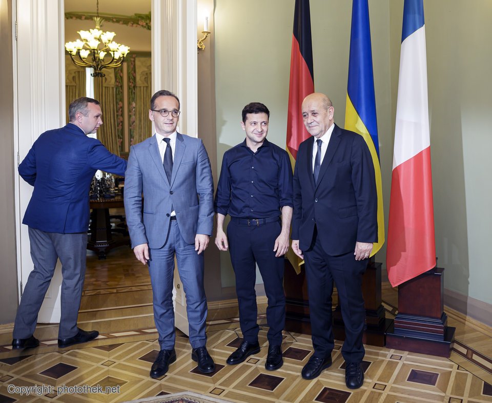 Зеленский и главы МИД Германии и Франции думали, как "оживить" Минск 1