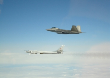 США у побережья Аляски перехватили 6 российских военных самолетов