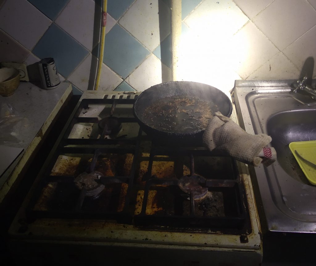 За сутки на Николаевщине потушили 4 пожара в жилом секторе и спасли мужчину (ФОТО) 5