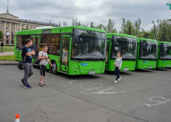 Николаевцам презентовали белорусские автобусы. На маршруты они выйдут через 2-3 недели (ФОТО, ВИДЕО)