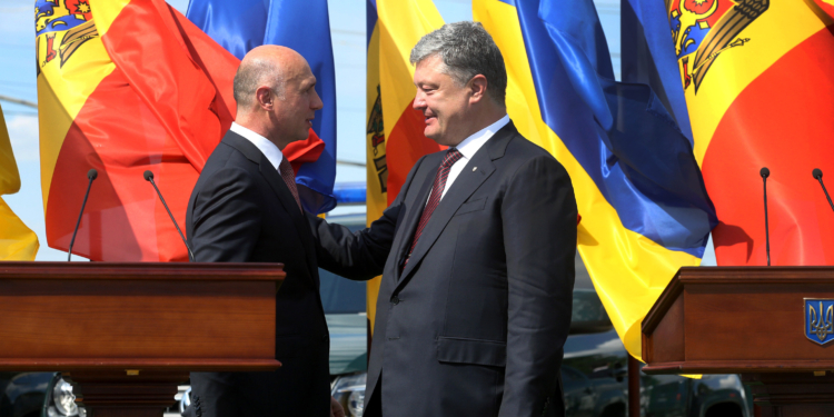 Украина сняла санкции с приднестровского метзавода после просьбы премьера Молдовы – СМИ