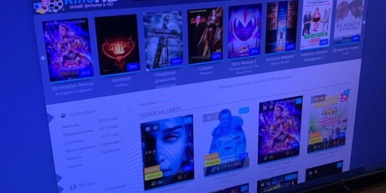 Четыре популярных пиратских онлайн-кинотеатра закрыли в Украине