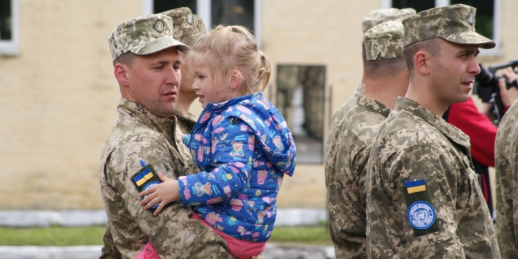 Украинские миротворцы десятой ротации улетели в Конго (ФОТО)