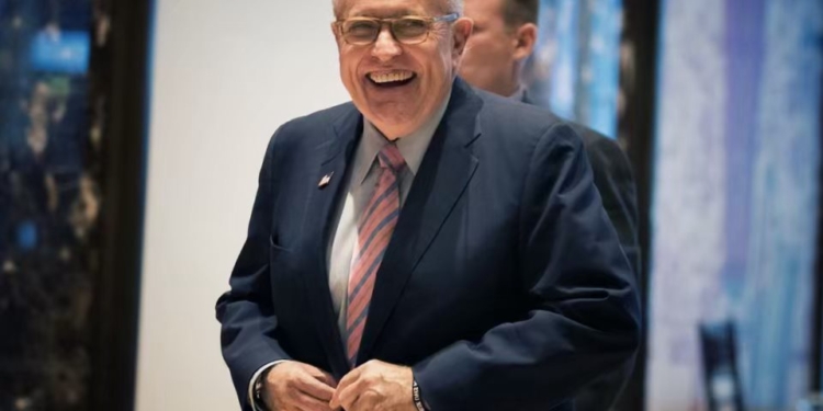 “Прилипалы”. Джулиани: В окружении Зеленского есть те, кто ненавидит Трампа