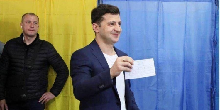 Зеленского оштрафовали за нарушение во втором туре выборов президента