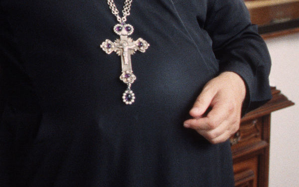 В Троице-Сергиевой лавре пьяный священник напал с ножом на монаха: делили деньги прихожан