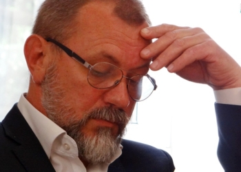 С подачи Владимира Тимошина исполком горсовета Николаева не проголосовал за выдачу ордера на служебную квартиру сотруднику ГУ Нацполиции (ВИДЕО)