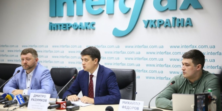 Кто финансирует “Слугу народа”. Расследование