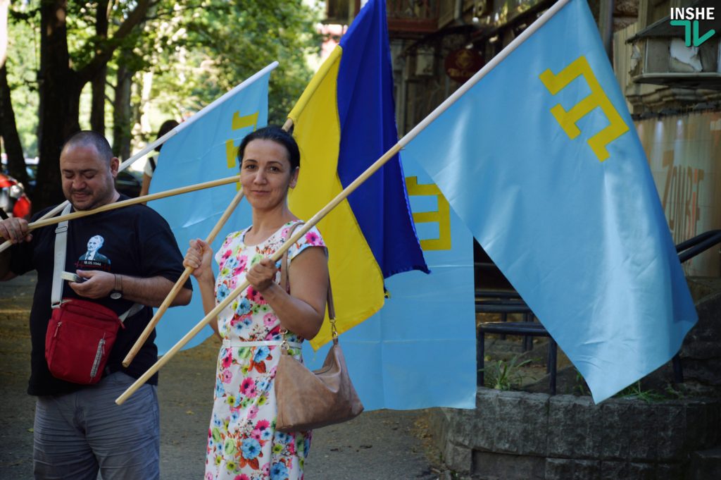 Николаевцы присоединились к празднованию Дня крымскотатарского флага: «Духом мы намного сильнее оккупантов» (ФОТО, ВИДЕО) 95