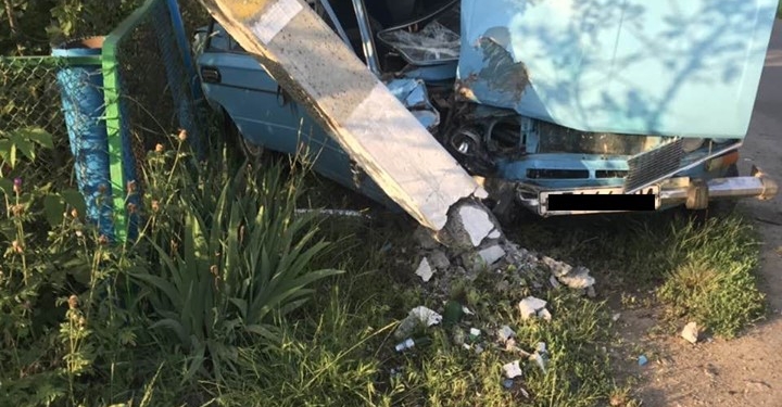 После ДТП в Первомайском районе в больнице оказались и водитель, и пассажир (ФОТО)