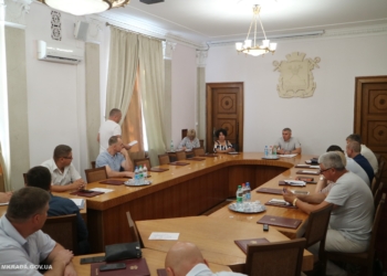 Исполком Николаевского горсовета перераспределил 216 млн.грн., а мэр рассказал, в каком банке и под какой процент займут 240 млн.грн.
