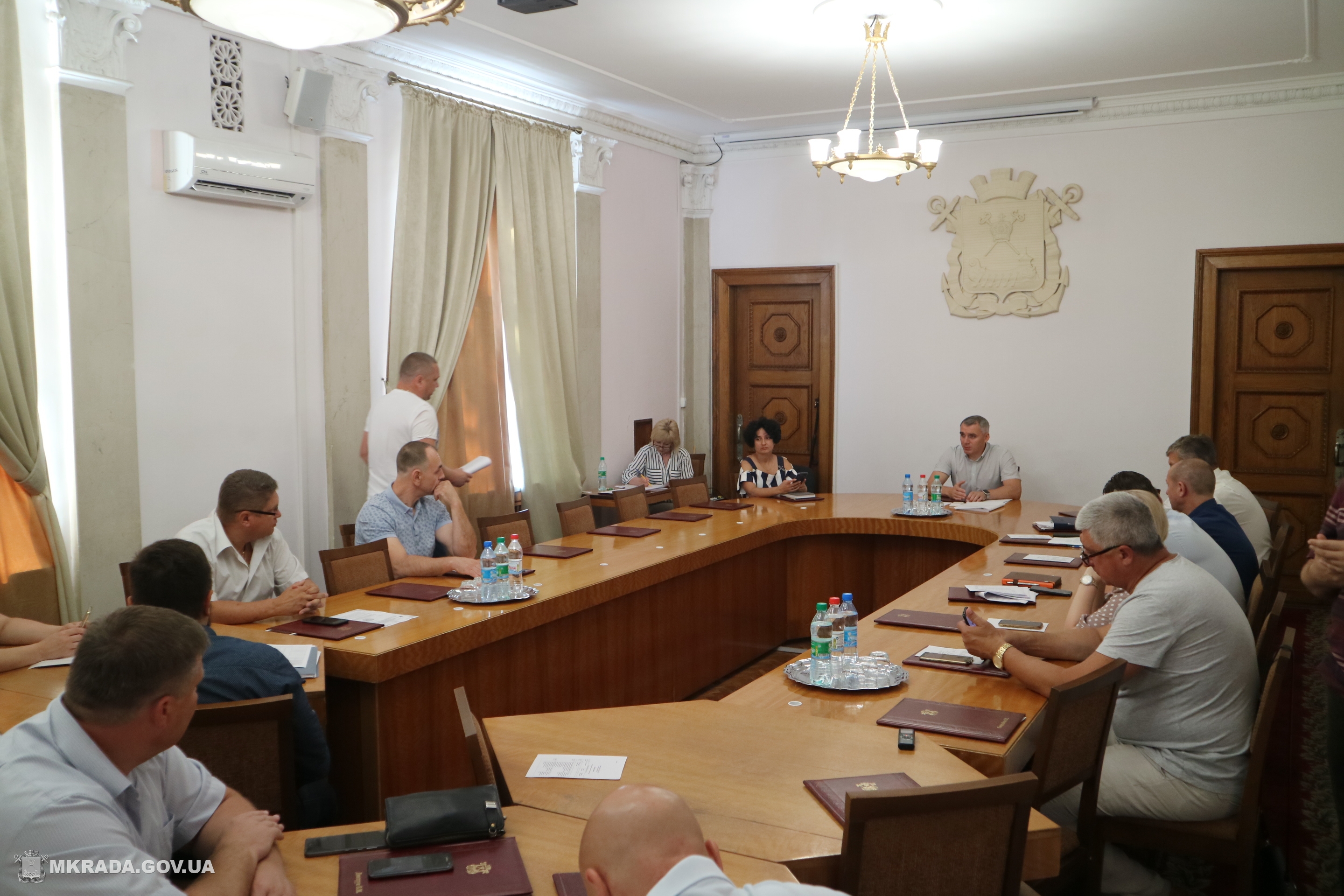 Исполком Николаевского горсовета перераспределил 216 млн.грн., а мэр рассказал, в каком банке и под какой процент займут 240 млн.грн.