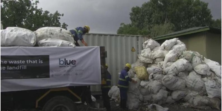 11 тонн мусора и тела 4 альпинистов – что нашли на Эвересте (ВИДЕО)