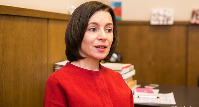 В Молдове парламент, который должен быть распущен по решению Конституционного суда, назначил нового главу правительства