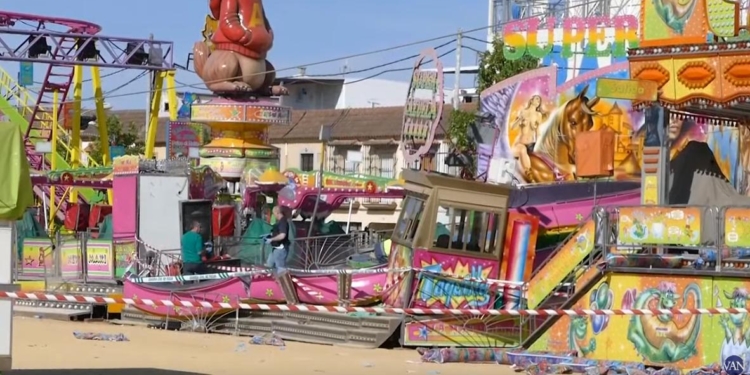 В Испании три десятка человек пострадали из-за поломки аттракциона (ВИДЕО)