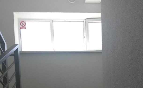 В Киевской области погиб ребенок, выпав из окна