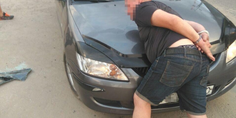 В Николаеве полиция задержала братьев-близнецов, «специализирующихся» на обворовывании дач (ФОТО, ВИДЕО)