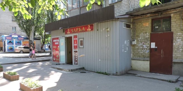 Сила Фейсбука: в Николаеве по сообщениям граждан проверили 5 «наливаек» на предмет законности их работы (ФОТО)