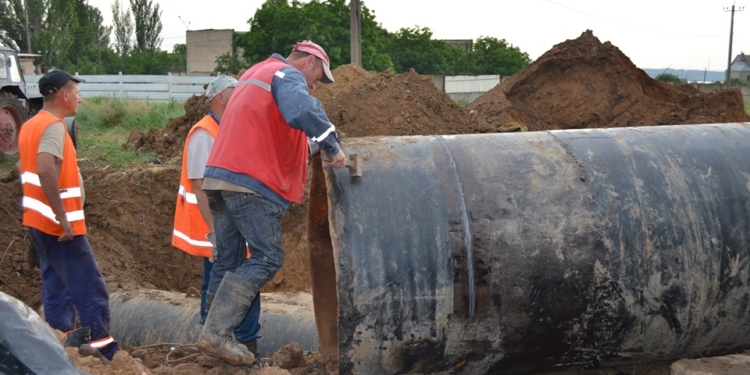 «Николаевводоканал» активно готовится к замене аварийного коллектора, чтобы не отключать в Николаеве 7 июня воду дольше, чем на 18 часов (ФОТО)