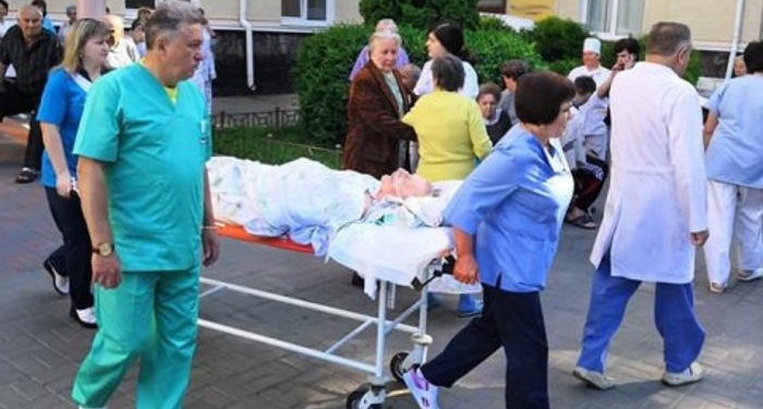 В Николаеве из-за сообщений о ложном минировании всех больниц эвакуировали почти 5 тысяч больных