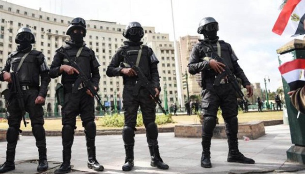 После смерти экс-президента Мурси в Египте ввели особое положение 1