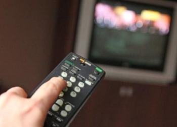 Украинцы считают реалити, ток-шоу и сериалы самым вредным контентом на ТВ (ОПРОС)