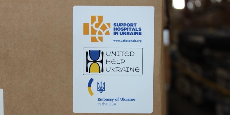 Военным и детям. США отправили в Украину медицинское оборудование