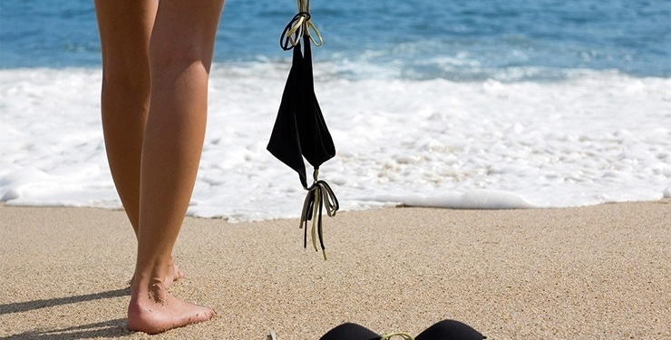 В плавбассейне «Водолей» может появиться зона для приема солнечных ванн топлес. Если женщины скажут «да»