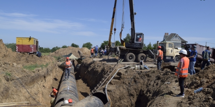 Работы идут по графику: к 18.00 воду в Николаеве обещают дать (ВИДЕО, ФОТО)