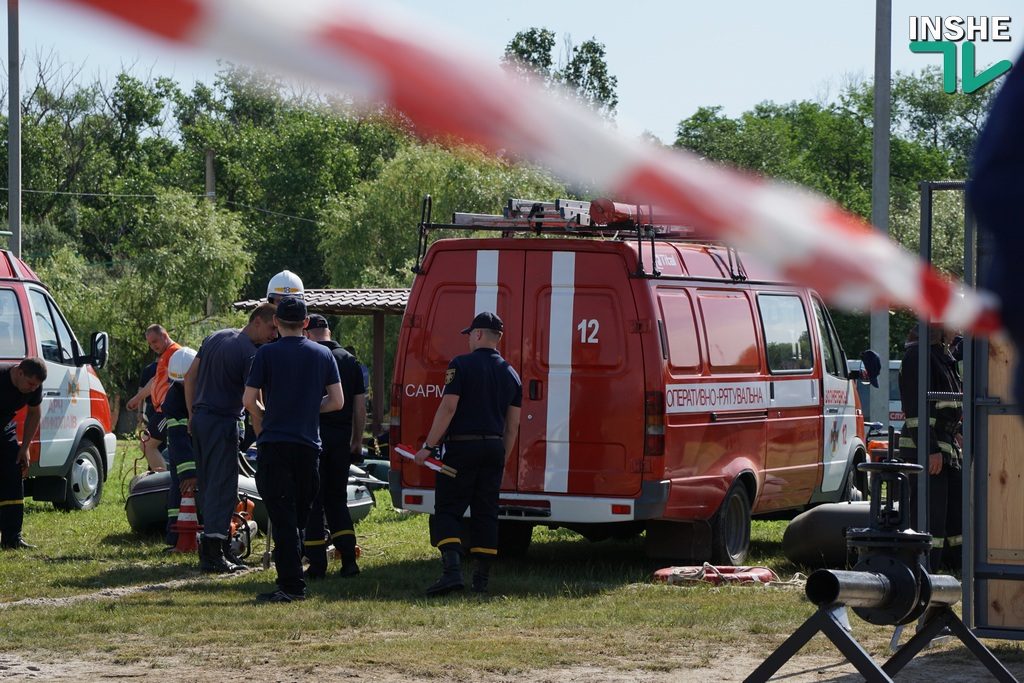 На земле и в воде: Николаевские спасатели определяли лучшее отделение (ФОТО, ВИДЕО) 30