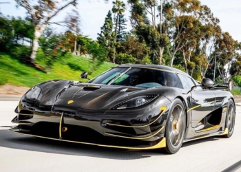 Агент по недвижимости заработал 2 миллиона долларов, перепродав купленный после ДТП автомобиль