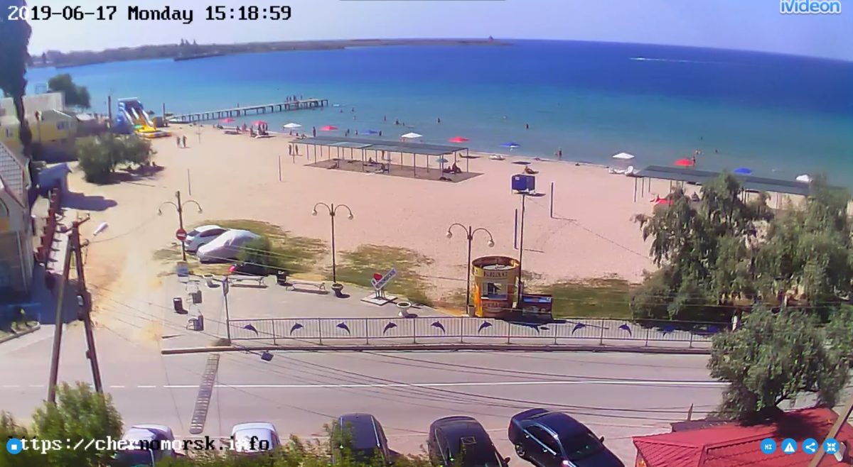 Пустые пляжи и мертвая рыба: как проходит лето в оккупированном Крыму (ФОТО)