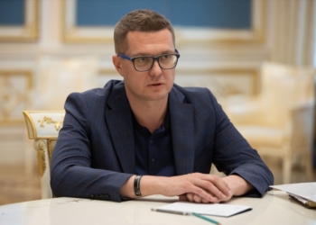 “Я хочу, чтобы не только я уважал тебя как друга. Нам нужны реальные уголовные дела”. Зеленский и Баканов поговорили о контрабанде