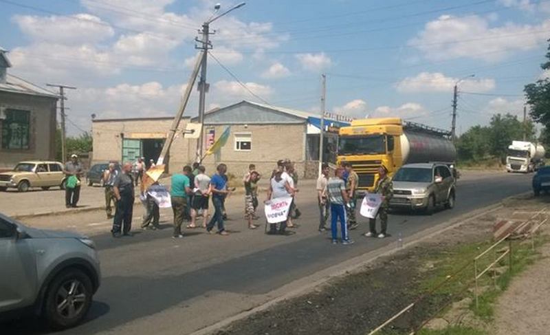 Николаевская полиция возбудила уголовное дело за блокирование моста с требованием ремонта дорог 1