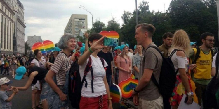 В Администрации президента призвали полицию не допустить столкновений на Марше равенства