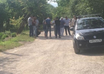 Массовые обыски в Крыму: у жены одного из крымских татар начались преждевременные роды (ВИДЕО)