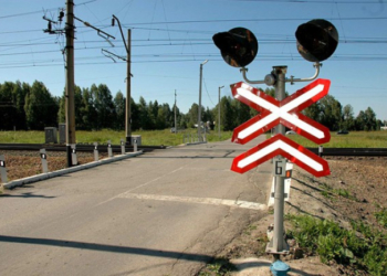 Со среды ограничивается движение автотранспорта через железнодорожный переезд в районе Херсонского шоссе и Новозаводской