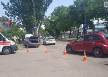В Николаеве после столкновения Mitsubishi вылетел за дорогу (ФОТО, ВИДЕО)