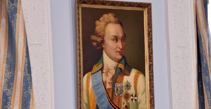 Портреты флотоводцев уже сейчас вернут в сессионный зал Николаевского городского совета, а поиски реставраторов продолжатся