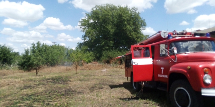 Еще и ветер. Горим: в Николаевской области 19 пожаров за сутки (ФОТО)
