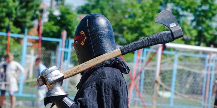 Николаев испытал нашествие средневековых рыцарей – на стадионе «Юность» стартовал Международный фестиваль «Кубок Ольвии» (ФОТО, ВИДЕО)