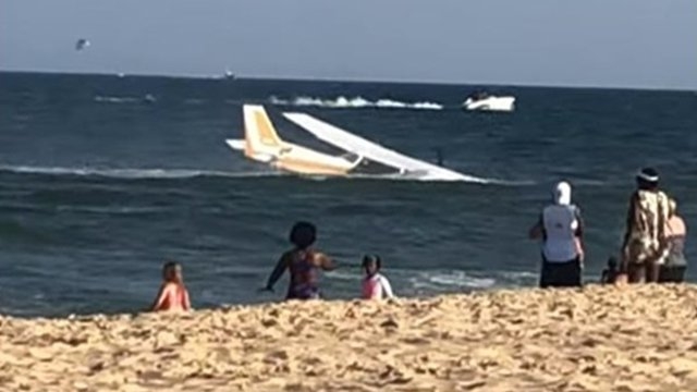 В США самолет совершил аварийную посадку в Атлантический океан (ВИДЕО)