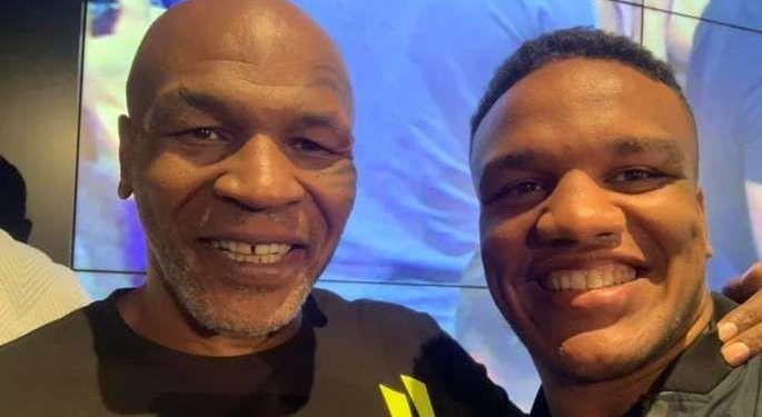 «Меня зовут Жан, я украинский Тайсон»: борец Беленюк рассмешил легенду бокса (ВИДЕО)