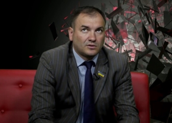 Чиновник, которого Зеленский назвал бандитом, хочет судиться с президентом