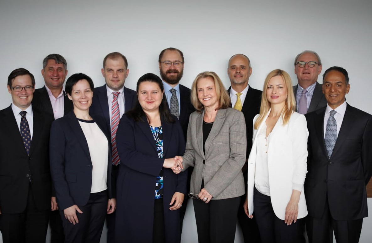 Бывшая сотрудница Казначейства США Шэрон Иски возглавила наблюдательный совет «Приватбанка»