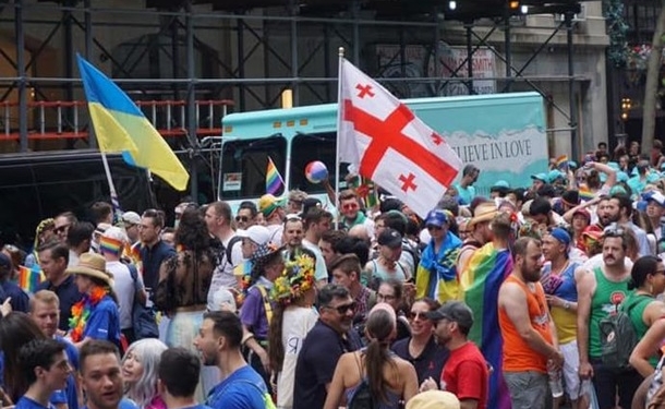 В ЛГБТ-прайде в Нью-Йорке впервые примет участие колонна из Украины